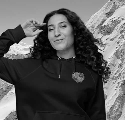 deux femmes avec sweatshirt